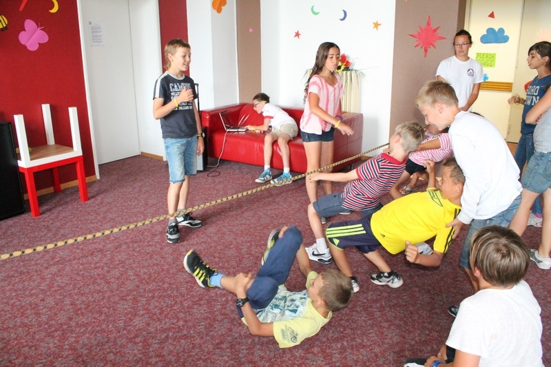 Village Camps International Summer Camp Leysin, Switzerland 2026-07-14 https://www.villagecamps.com/journals_admin/images/698-34-yellowevening (27).jpg